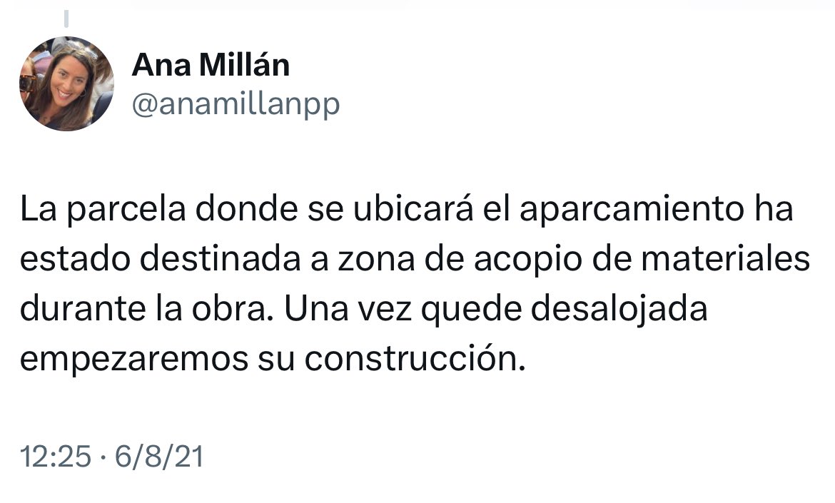 ArroyoMejora's tweet photo. En 2018 se anunció un parking de 200 plazas detrás del nuevo centro de salud, que serviría además para dejar el coche y coger el bus. En 2021 @anamillanpp dijo que se haría tras la obra, que se terminó en 2022.A unos días de 2025 es aún un descampado @Arroyomolinos @LuisQuirogaT https://t.co/H77fsIeELp