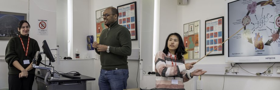 SDDC (@sussexddc) on Twitter photo Talks from Maria Staikopoulou (PhD student) and Dr Haitham Hassan (Sussex) and Dr Katesirin Ruamyod (Visiting Researcher <a href="/mahidolpr/">Mahidol UniversityPR</a>) Talks from Maria Staikopoulou (PhD student) and Dr Haitham Hassan (Sussex) and Dr Katesirin Ruamyod (Visiting Researcher <a href="/mahidolpr/">Mahidol UniversityPR</a>)