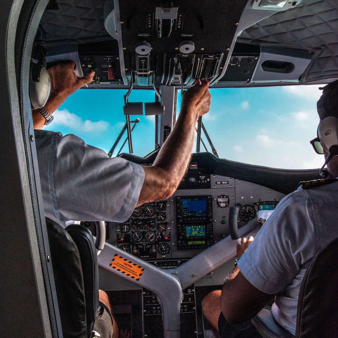 Attention all aspiring pilots! ✈️🌍Discover your passion for flying with Andorra Aviation Academy 🚀, where we offer you:
🔸 Highly qualified instructors
🔸 Cutting-edge technology
🔸 An incomparable learning environment
Your aviation career starts here 👉andorra-aviation.com