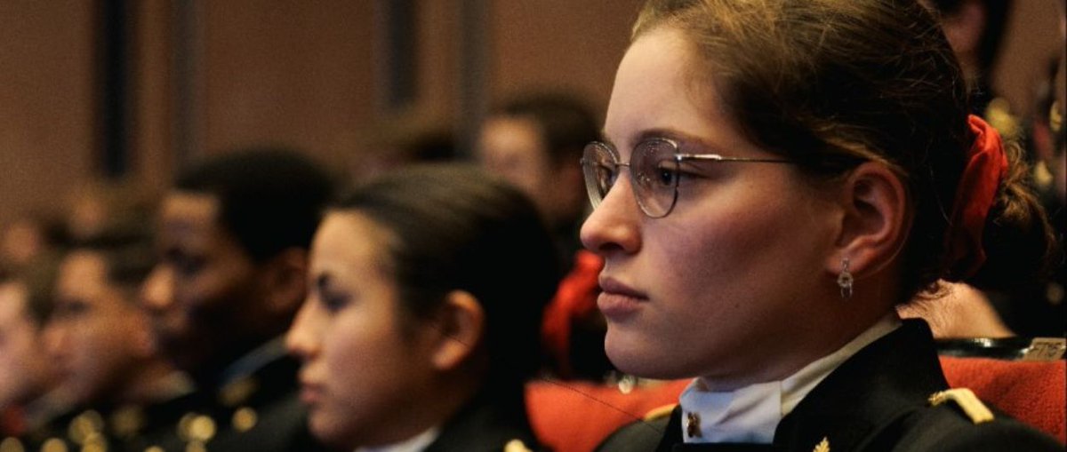 [ #FormationLX I #Classement ]

🥁 Le classement des Écoles d’ingénieurs post-prépa du média Le Figaro Étudiant vient d'être publié ...

L’École polytechnique s’inscrit en tête de cette édition 2025 avec un score de 18,8/20 ! 🎉

Retrouvez l'actu➡️ polytechnique.edu/actualites/lx-…