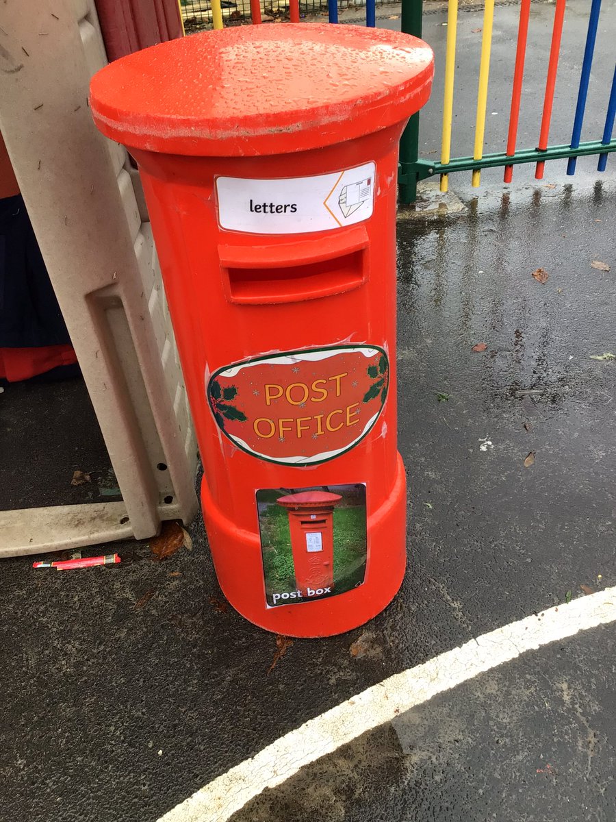 marsh_hill's tweet image. Reception are enjoying role playing in our Post Office this week. @RoyalMail #writing #sorting #weighing #posting