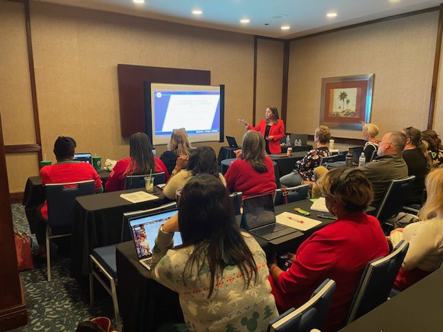 Edilia De La Vega tweet media