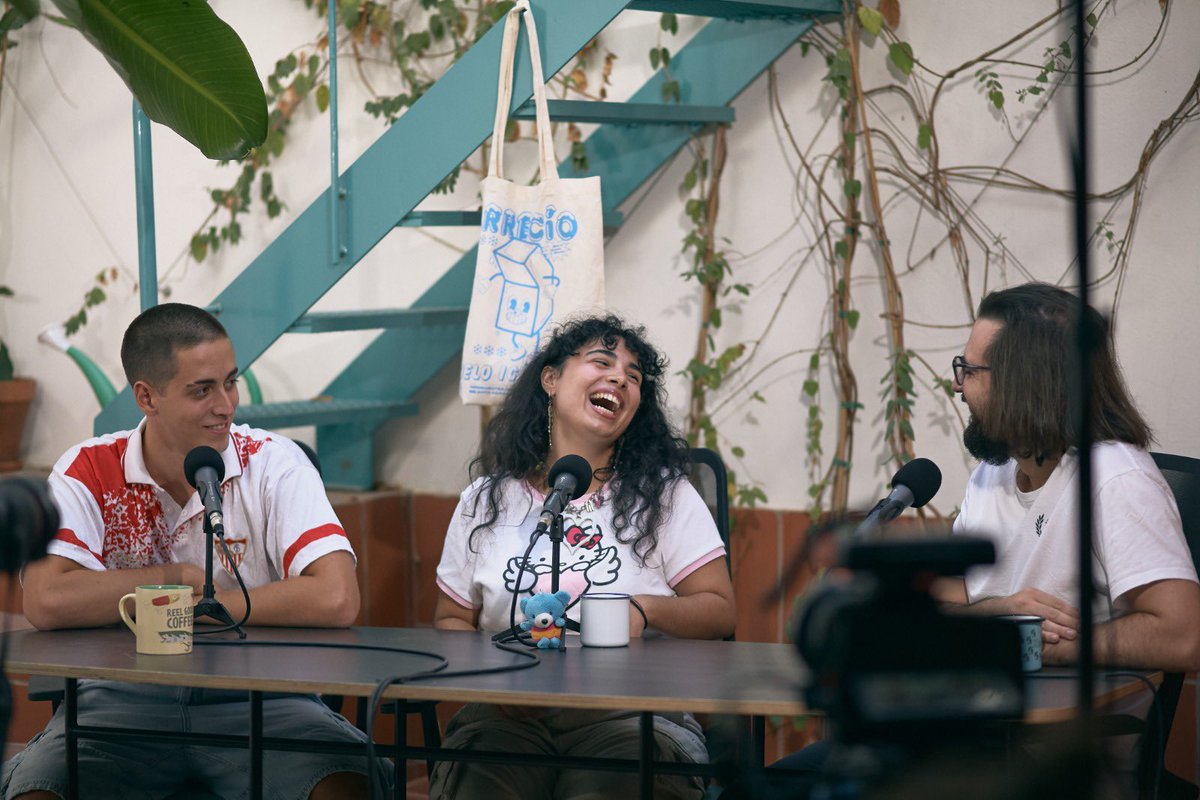 Ya puedes ver la entrevista en VAMOAESCUCHA a <a href="/arreci0/">arrecí0 ❅</a> mi banda favorita 💛👈

youtu.be/qgOtZweCBks?si…