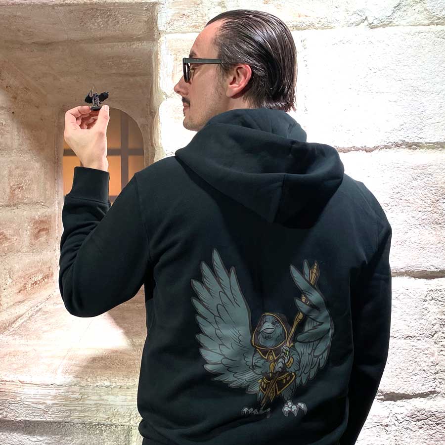 BonneAubergeJDR's tweet photo. Qui va passer les fêtes au chaud dans son hoodie de « La Bonne Auberge » ? 😍

Et vous pouvez aussi les offrir à vos proches si vous fêtez Noël (ou simplement pour le plaisir d’offrir un sweat Fehmi en entonnant « Nectar de Love »).

➡️ https://t.co/g7y9symuTY https://t.co/yJsd8EZk9I