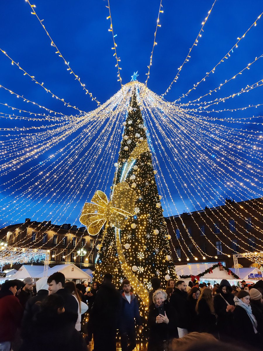 raph_dpy's tweet image. #LGBTQIAItsSoCold