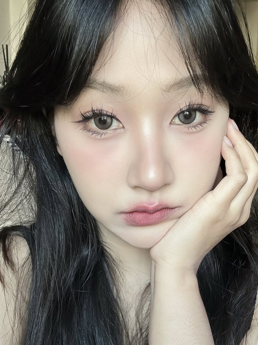 ว่าไงนะคะ tweet media