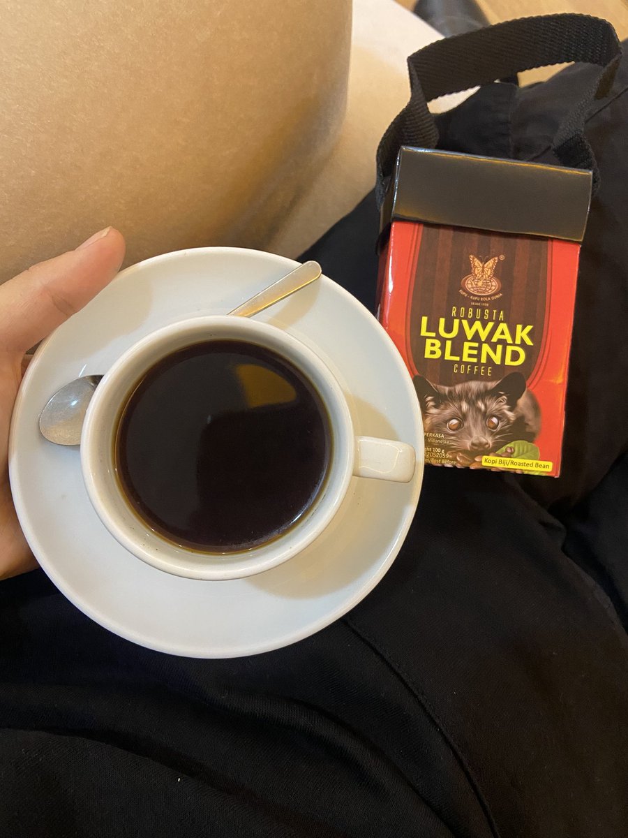  H (@iamhevva) on Twitter photo 