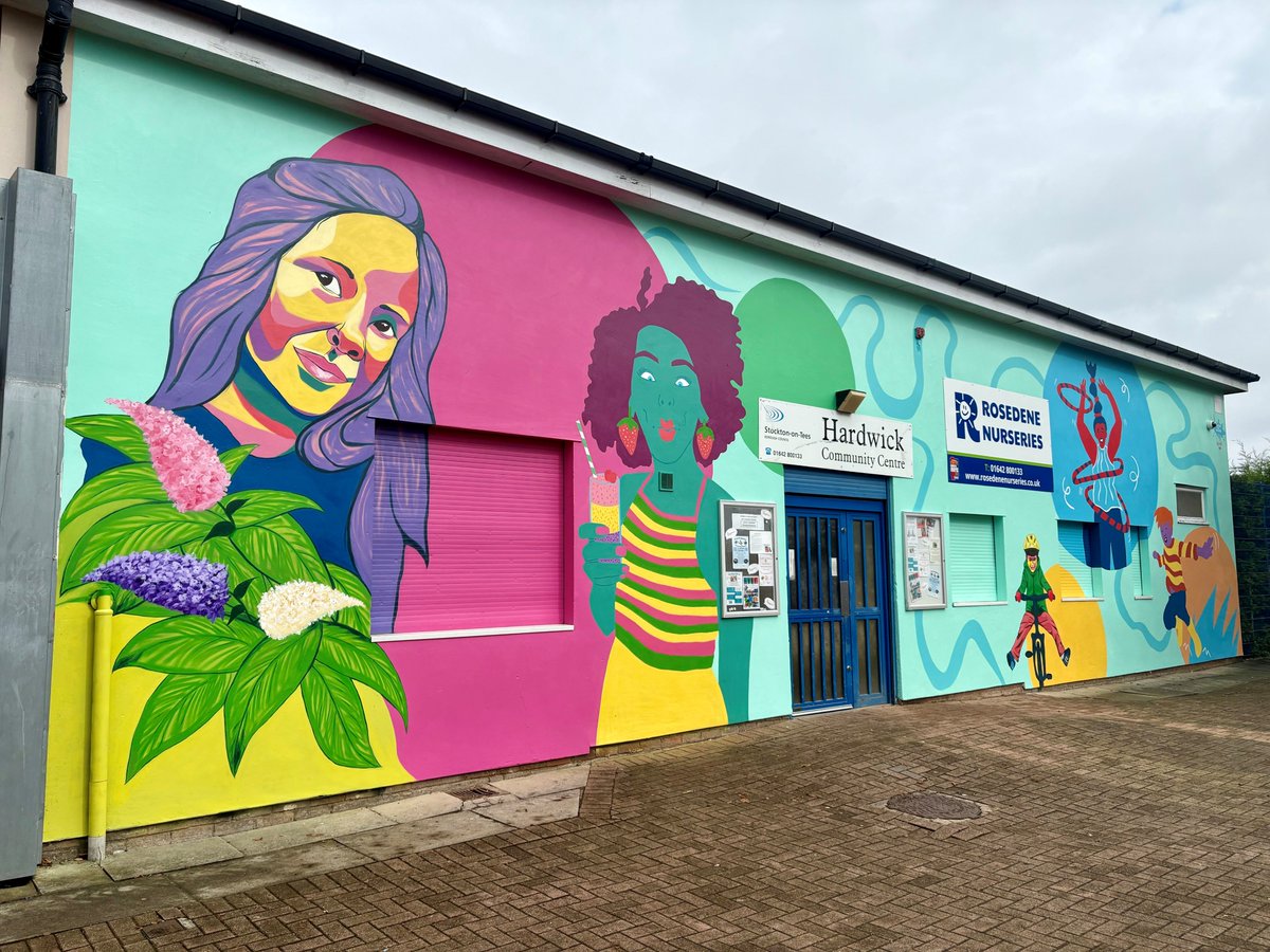 🧑🏻‍🎨The Hardwick and Newtown Community Centres have both been brought to life by wall murals after local youth groups joined forces with two local artists as part of the ‘Healthy Streets’ project. A thread🧵