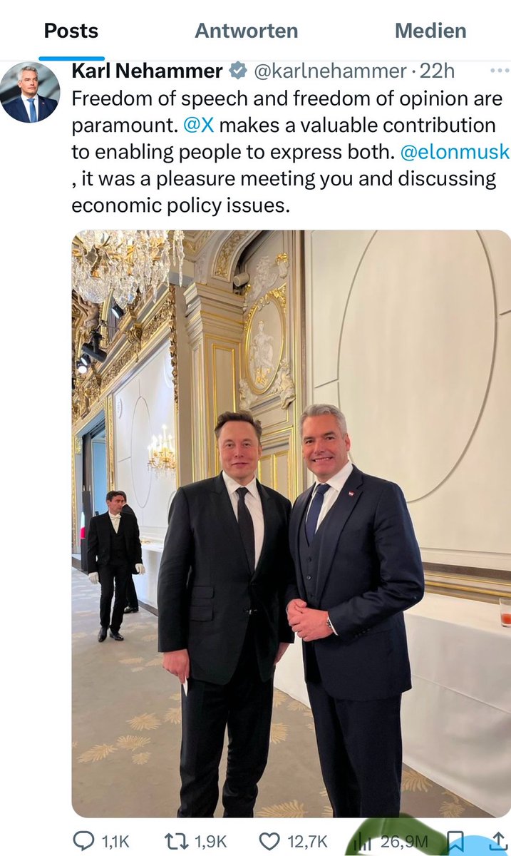austrocom's tweet image. Der Tweet von #Nehammer mit #ElonMusk hat aktuell 27 Mio. Views, das dürfte Rekord ever sein für einen Tweet aus Österreich. Der Herr Doktor aus dem Himmel analysiert gerade warum er so wenig Views hat (Grund: Er ist Bot-los). 😄😄😄
