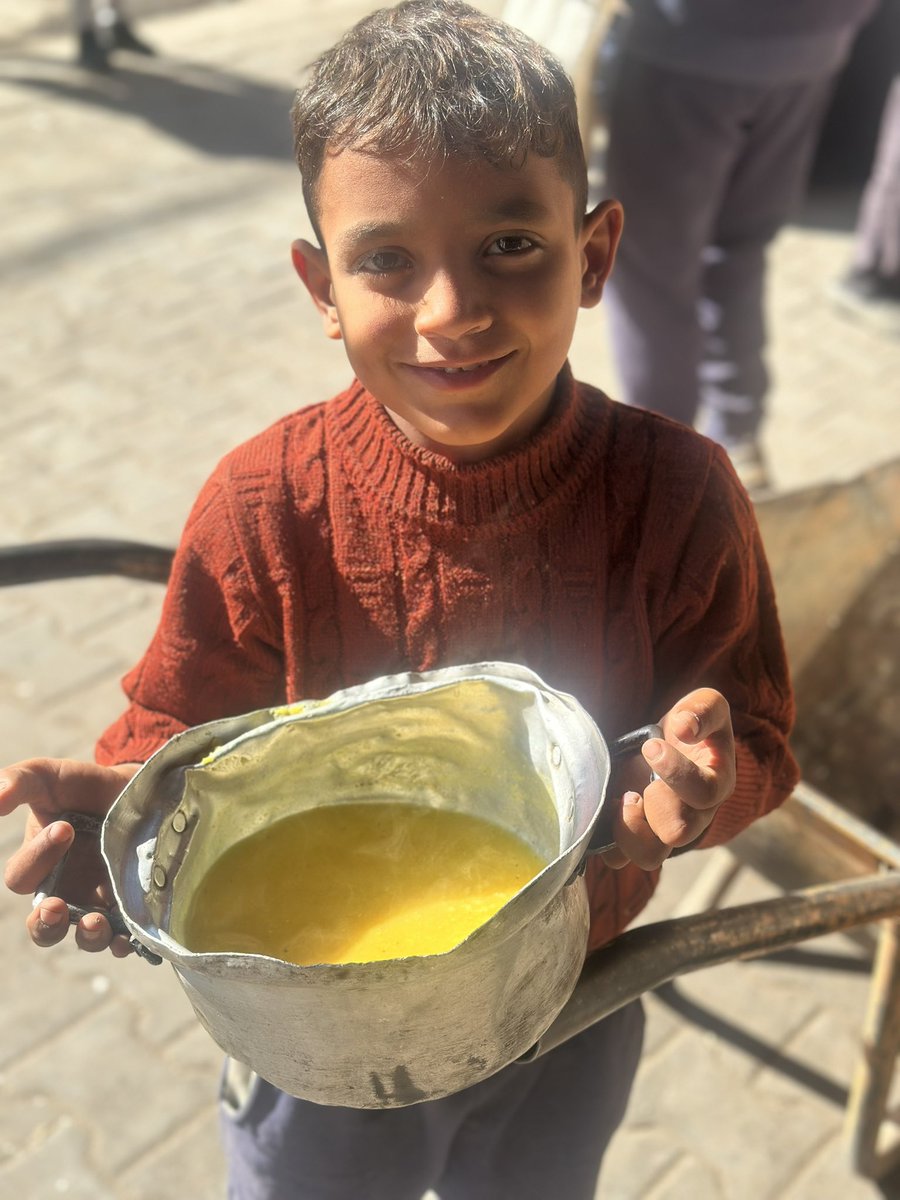 7MohammedKhaled's tweet photo. Good morning,  I'm still alive 428 I know that my tweets do not reach you due to Zionist censorship and repeated reports on my account! 💔🥺📷Just for knowledge! If you see this tweet, please reply and tell me something 🇵🇸💔 https://t.co/fI0AUfX6U8