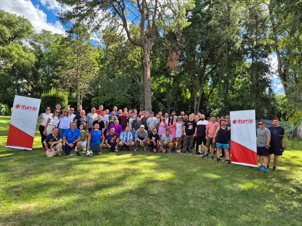 Cerramos el Año en #ITURRIA , Fiesta de fin de Año + Bono de $300.000 para cada Cro. Gracias a todos por Acompañar siempre nuestro Trabajo y Gestión ✌️

<a href="/OscarTedescoSEC/">Oscar M. Tedesco</a> <a href="/CarlosPerezSEC/">Carlos Pérez</a> 
<a href="/m_migliore/">Mario Migliore</a> <a href="/Sergio_OrtizOk/">Sergio Ortiz</a> <a href="/MGonzalezSEC/">Marcela González</a> <a href="/PabloCabezaok/">Pablo Cabeza</a>  <a href="/moralesjorgeru/">Jorge R Morales</a>