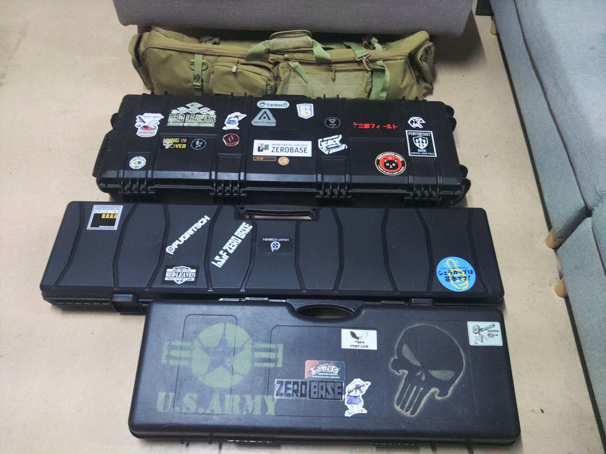 sunapug's tweet photo. こんばんわ‼️サバゲーマーの皆さんは愛銃はちゃんとガンケースにしまってますか❓️🙄フィールドに行く為には必要不可欠なアイテムです‼️車のトランクに乗せっぱなしとかしてないですか？熱さ寒さでパッキンや弾傷みますよ‼️
それでは善きサバゲーライフを‼️
@isfzerobase https://t.co/VjIzU2njhr
