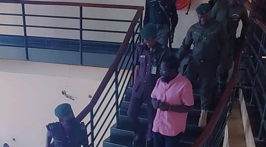 SaharaReporters's tweet image. BREAKING: Federal High Court Ekiti Grants Dele Farotimi N50million Bail, Adjourns Cybercrime Trial To January 29 | Sahara Reporters bit.ly/4fakuzy