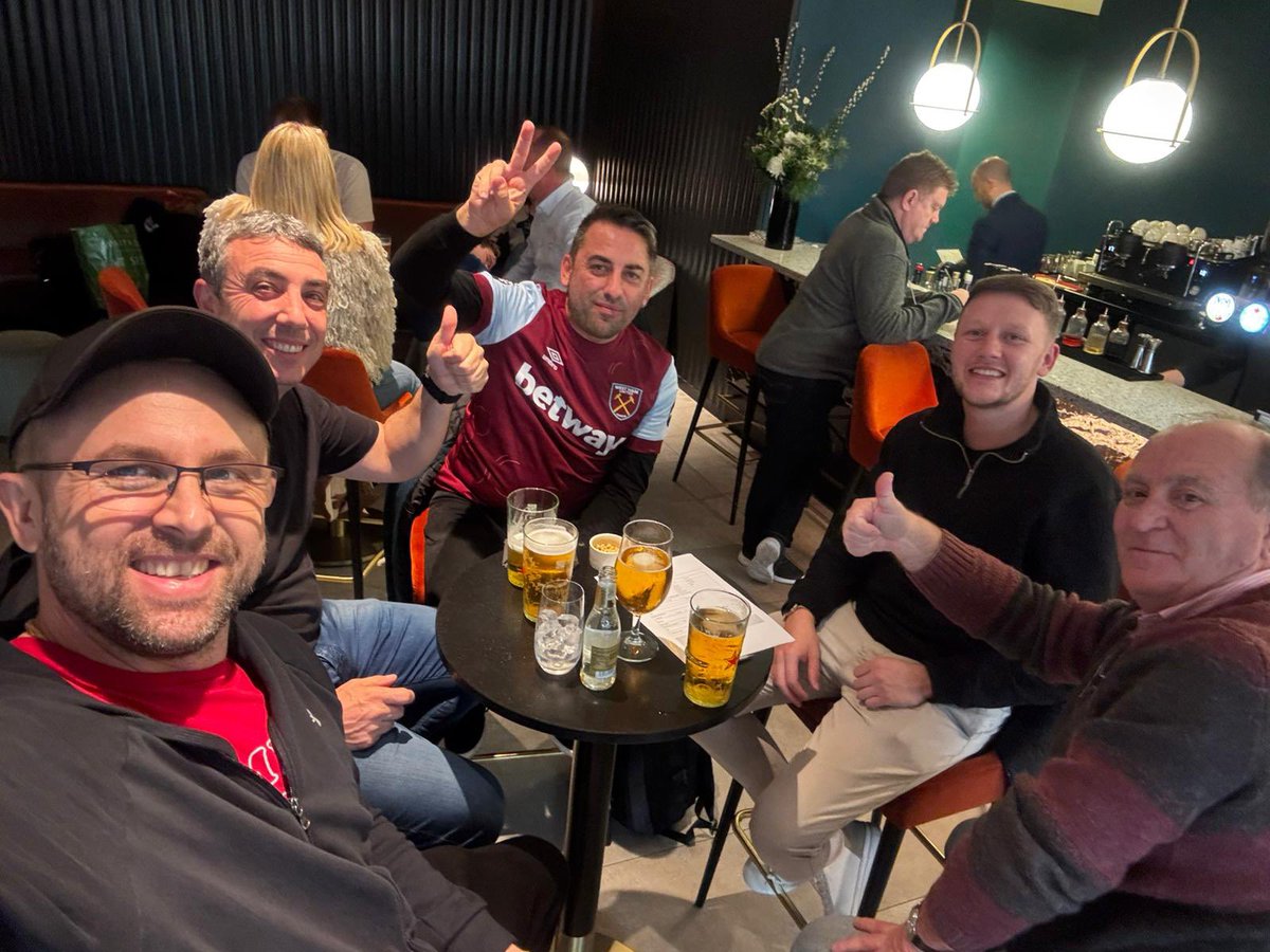 Tomket host Official Spanish Distributor at the London Olympic Stadium ⚒️

Jorge and his team have consistently driven Tomket’s growth across Spain and Portugal year after year. 🇪🇸🇵🇹

#COYI #WestHam #PremierLeague