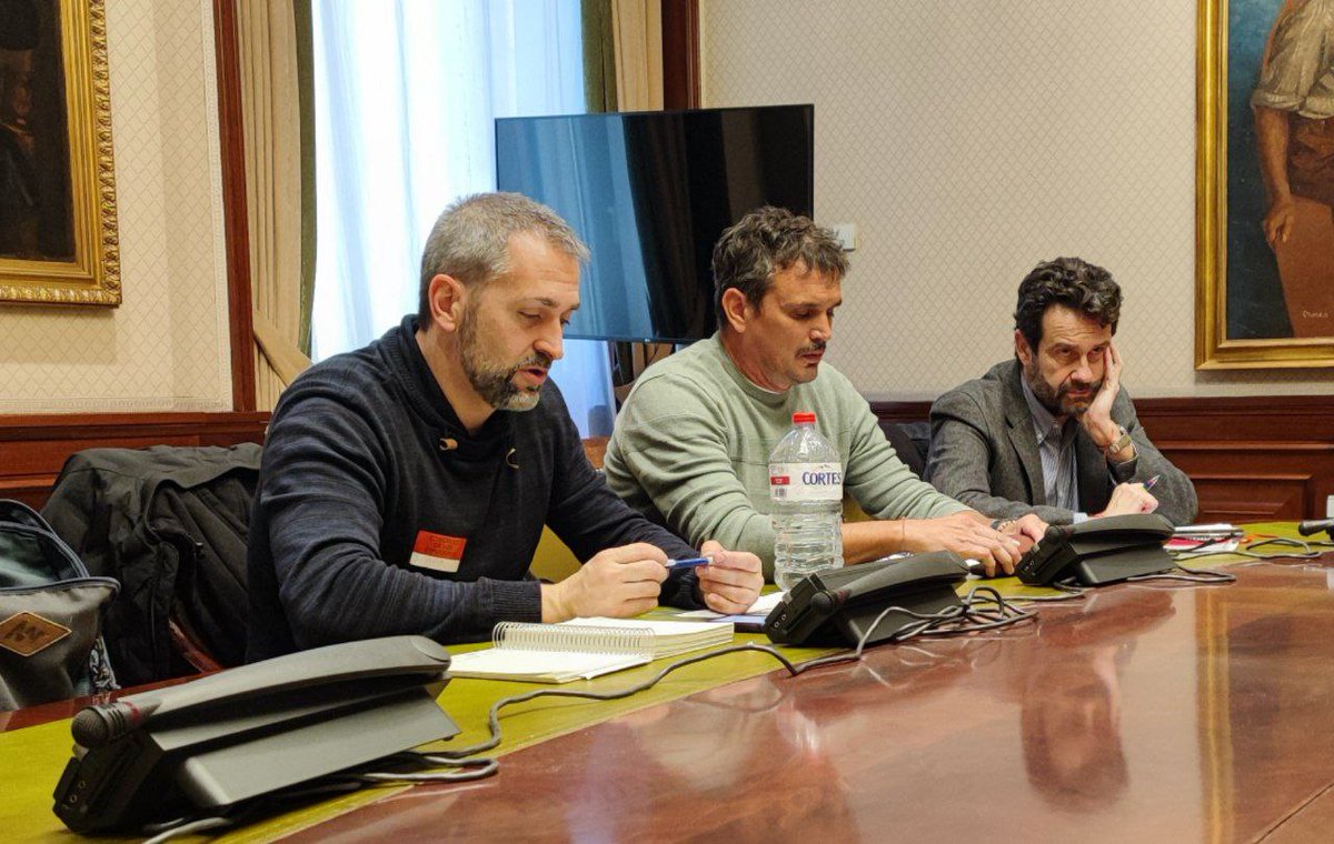Enrique Santiago tweet media