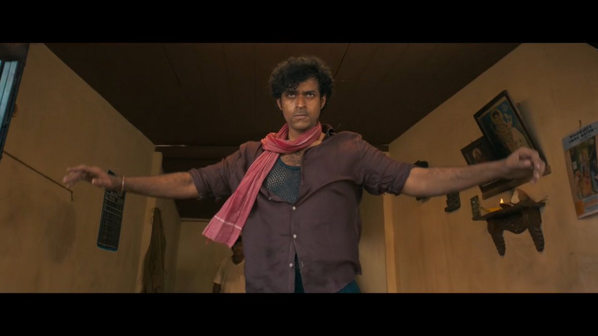 KettavaN6474's tweet photo. #Matka #matkareview 
Just Average One - Little Bit Boring....🙂
Fight Sequence 👌
Slomo &amp; Costume 👌
#MeenakshiChaudhary Decent Role👍
But Story Narrating To Bad🙂
Pesuran Pesuran Pesikittea irukan🚶🚶
Aatkutty Story ellam 😭🏃

Idea Nalla iruku But Movie 🥲 https://t.co/4FaKnXDNOI