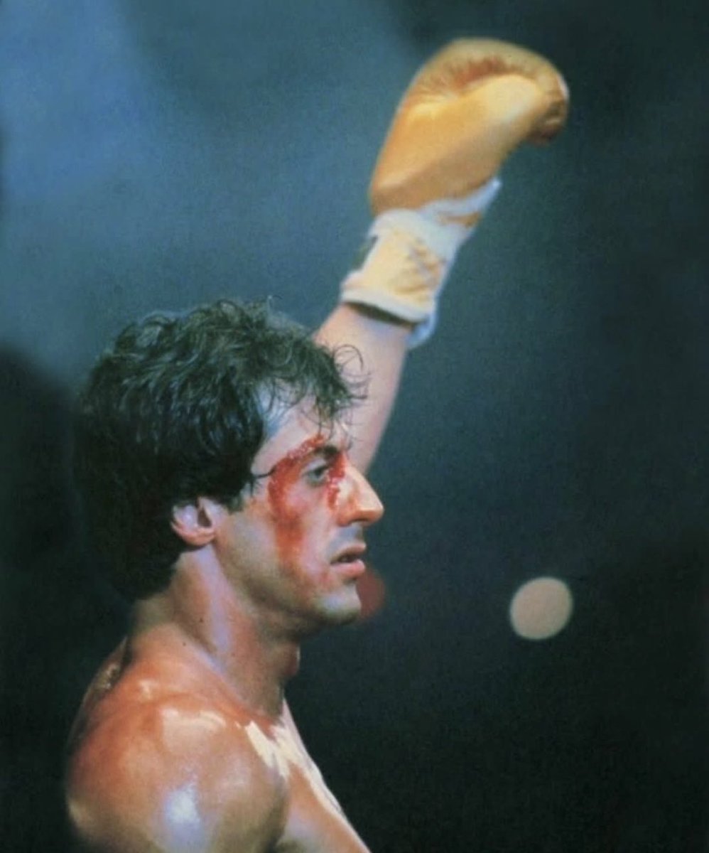 LouStandUP1's tweet image. Get after it this week! Once you’ve decided what you want, it will take discipline and hard work to get there. Discipline and hard work will always win in the end. Keep punching, keep moving forward! Love you guys!