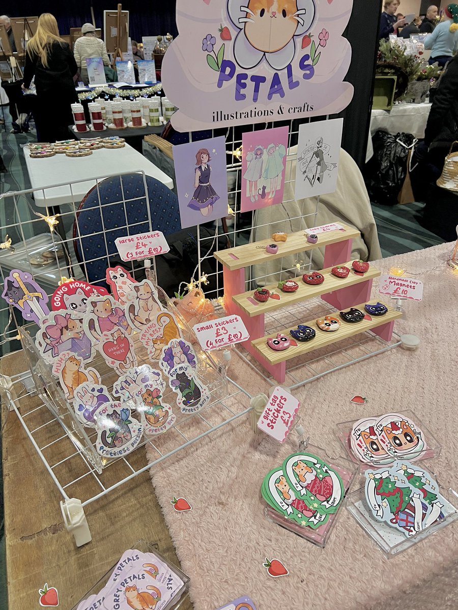 greypetals__'s tweet photo. Had a lovely time at Bolton Craft Market! 🥰❤️🎅🏻 https://t.co/LToVnJji0H