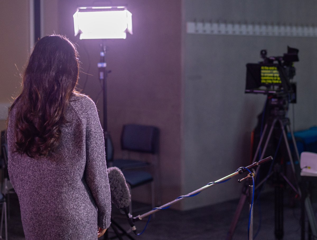 Leeds_Media's tweet photo. Have a message to share? Let me help you deliver it flawlessly! Whether you’re presenting live or recording to camera, I can make sure your words resonate with an autocue.
#autocue #teleprompter #presenting #PieceToCamera https://t.co/OcwjbKfjfI