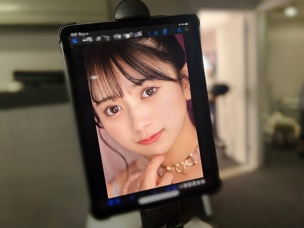 karin_kitaoka_'s tweet photo. AVのパケ撮影でこんな近距離ってあるんだなあ。笑 これが顔面特化ですか？𐔌՞⁔•͈ ·̫ •͈⁔՞𐦯⋆✩ https://t.co/vEVaaYGAng
