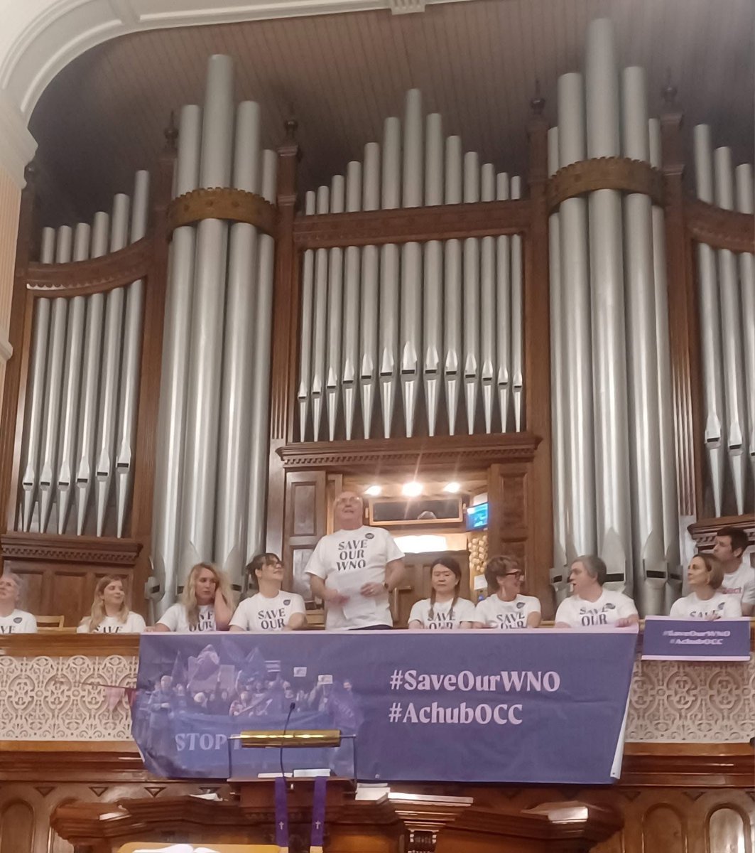 Welsh National Opera Chorus, WNO Orchestra and students from the Royal Welsh College of Music &amp; Drama performed wearing protest t-shirts in Cardiff on Friday. #SaveOurWNO #AchubOCC