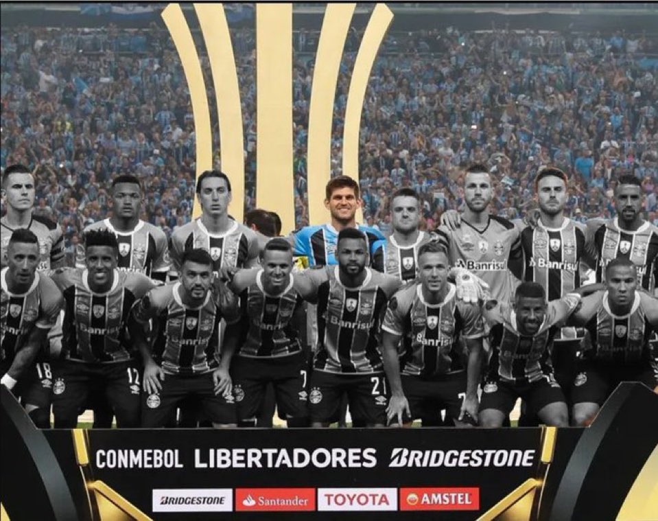 soccergfbpa's tweet photo. “O último a sair apaga a luz.”

😭😭😭 https://t.co/uvczxnBBQF