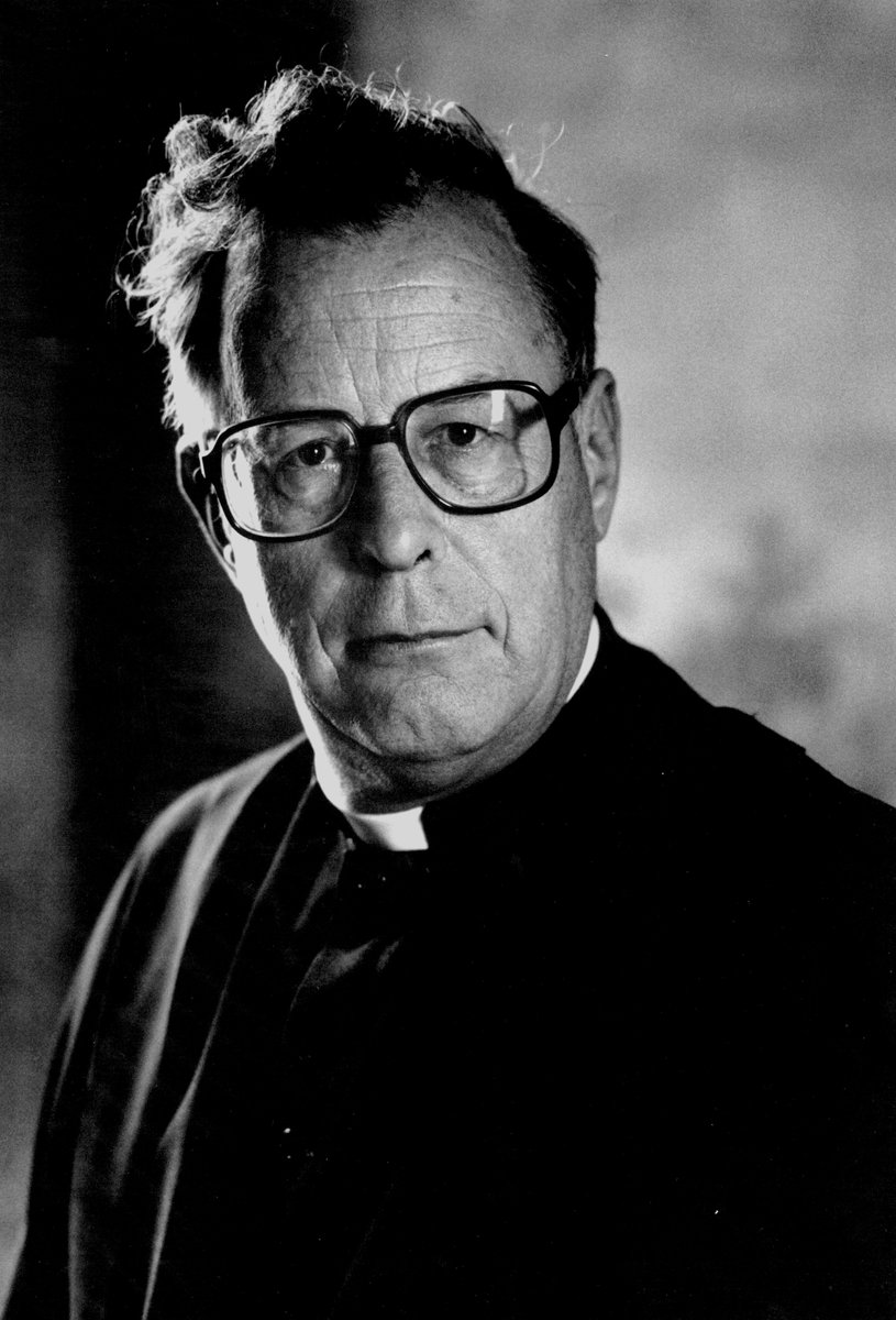 A renowned Hebrew and Bible scholar and former Dean of Chapel of St John's, once described as 'the best preacher in England', has died at 87.

The Rev’d Dr Andrew Macintosh, a Life Fellow at St John’s, died on 5 December. 

Full tribute: joh.cam.ac.uk/college-rememb…