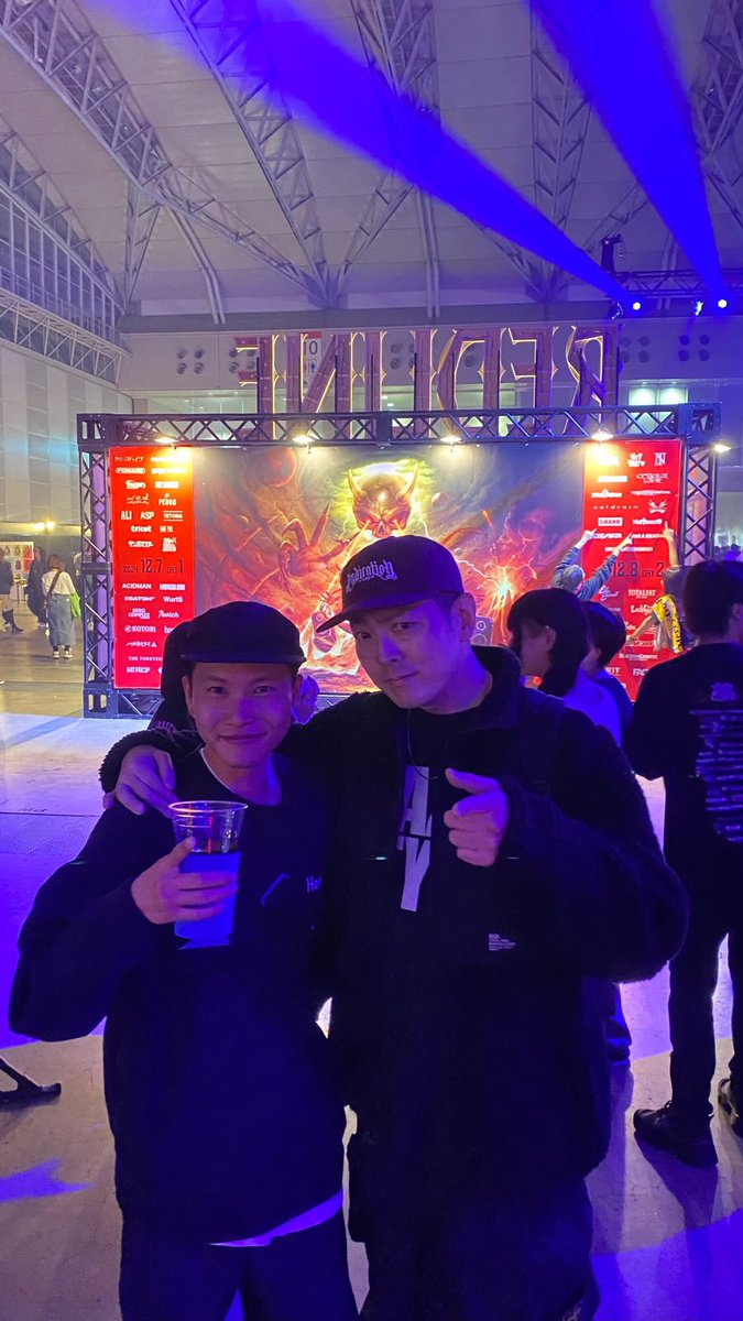Hiroyuki Kobayashi (@koba168) on Twitter photo 昨日FACT復活はライブがあり弾丸系だったけど、復活後1発目見たかったから最初の歓声から胸熱系😭久しぶり <a href="/factomohiro/">tomohiro takayasu</a> Ba.プレイも最高だった!オーバーグラウンドフェスの中、結構な数の国内外HCシャツ着たお客さん見かけて嬉しかったしまだまだいこうと勝手に気合いも入った!#REDLINEALLTHEFINAL 昨日FACT復活はライブがあり弾丸系だったけど、復活後1発目見たかったから最初の歓声から胸熱系😭久しぶり <a href="/factomohiro/">tomohiro takayasu</a> Ba.プレイも最高だった!オーバーグラウンドフェスの中、結構な数の国内外HCシャツ着たお客さん見かけて嬉しかったしまだまだいこうと勝手に気合いも入った!#REDLINEALLTHEFINAL