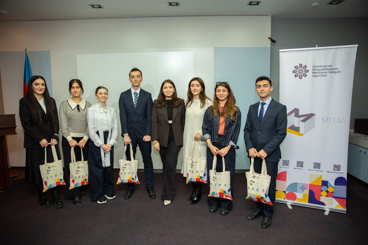 bdu_eduaz's tweet image. 📌 BDU-nun 6 tələbəsi “MEDİAlab” layihəsi çərçivəsində mükafatlandırılıb

🔗 Ətraflı: bit.ly/4f983ny

#BDU105 #BDU #MEDİAlab #AzerGold #BakuStateUniversity #BakıDövlətUniversiteti #Elm #Təhsil #Tələbə #Education #Baku #Azerbaijan