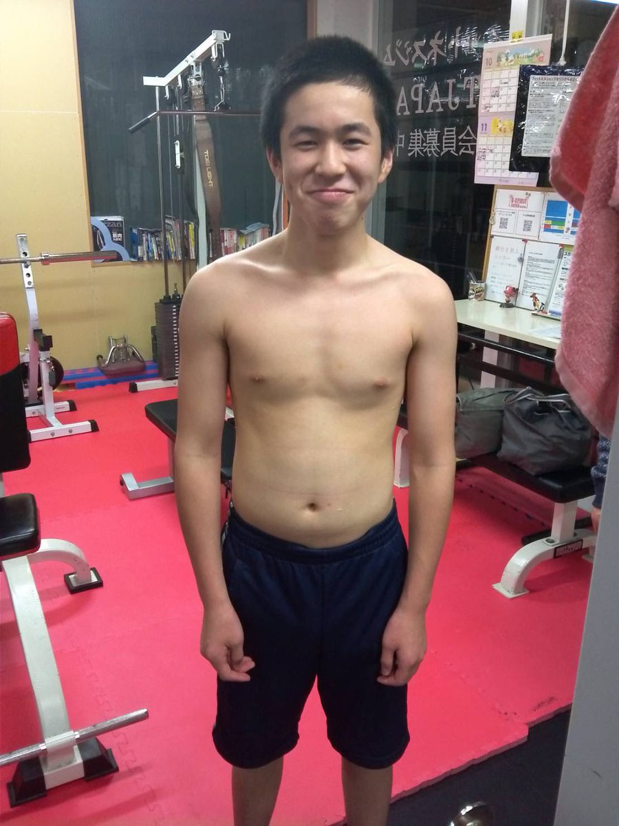 honda08125's tweet photo. 10年前と比べて、体重60キロアップ⤴️だー！！！

トレーニングの積み重ね🏋️🏋️‍♀️
#ajpw https://t.co/hh1s4W7feg