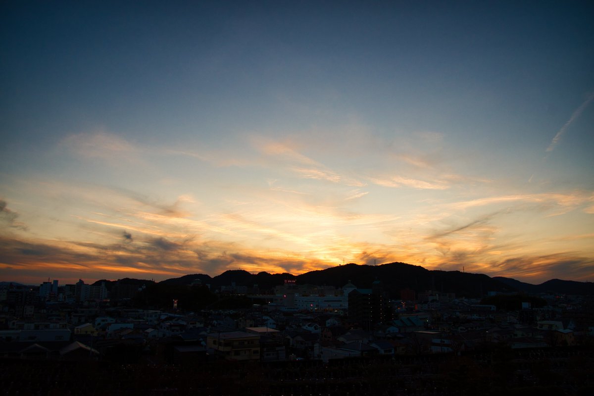 今年も残り20日余り
あっという間
何もしてなくても時間だけが過ぎていく😅

今日も1日お疲れさま🍵