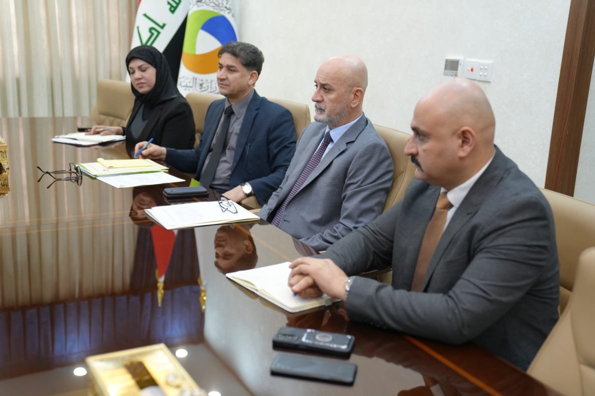 خلال اجتماع معالي وزير البيئة د. هه لو العسكري مع <a href="/shajjhassan/">Salah El Hajj Hassan</a> ممثل <a href="/FAO/">Food and Agriculture Organization</a>، تم استعراض البرامج التي تنفذها المنظمة في #العراق 🇮🇶 بالتعاون مع وزارة البيئة وتطورات العمل في المشروع الممول من <a href="/theGEF/">Global Environment Facility (GEF)</a> 
حول الإدارة المستدامة للأراضي 🌱