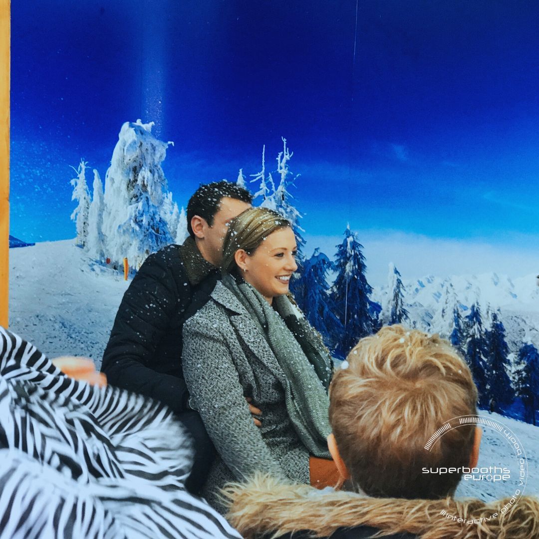 SuperBEuro's tweet photo. Experience the magic of the North Pole in the UK &amp; Germany! ❄️Step into a cozy log cabin surrounded by swirling snow and crisp winter air for an unforgettable adventure. 

Perfect for events that wow! https://t.co/ORGQJAv5pe
Bring the wonder to life: Hello@superboothseurope.com https://t.co/gAaKlD2o5E