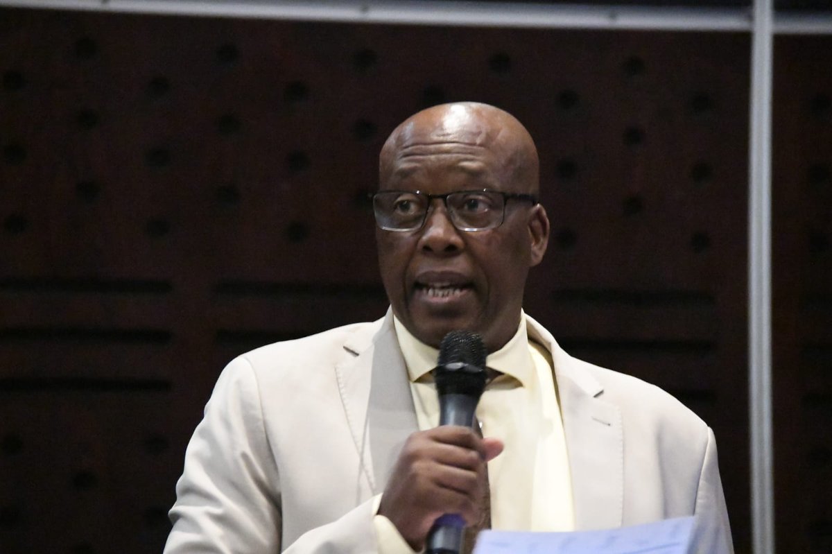 SportArtsCultur's tweet photo. Minister Gayton McKenzie meeting with South African Geographical Names Council currently underway in Johannesburg 

The main focus of the #SAGNC is the transformation of South Africa’s naming landscape. [1/2]

#GeographicalNameChanges
#ReconciliationMonth2024 #ForgingNewFutures https://t.co/7XJ2idSibf