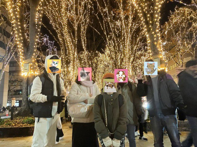rice_libe's tweet photo. 猫部のメンバーが、奄美大島、神奈川、長野、富山、名古屋から、仙台に遊びに来てくれたので、観光してきましたー😸🙌

💡仙台光のページェント
⛩️日本三景の松島
🍁天麟院で紅葉

あんまり観光に興味がないのですが…リベの人と行くと楽しめます♪
遠方からありがとうございました🙏 https://t.co/CNA90jrIU0