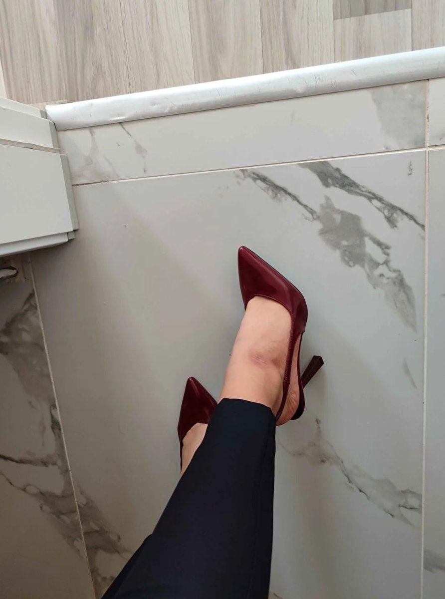 Aşşağılayıp küfür yağmuruna tutacağım finansal itlerim nerdesiniz 🧕😈😈 sanal seanslar için kraliçeniz sizi bekliyor
#finansalköle