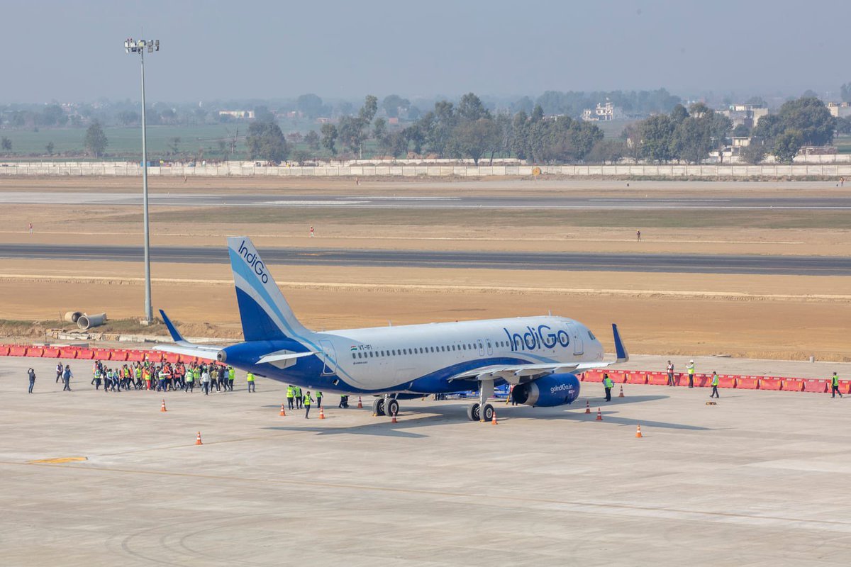 PoulomiMSaha's tweet image. The first validation flight at #NoidaInternationalAirport landed today 

The flight conducted by @IndiGo6E verified the airport’s approach procedures, confirming the accuracy and functionality of its navigational aids and air traffic control systems. #GettingThere