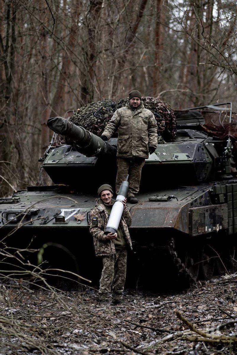 front_ukrainian's tweet image. ⚡️A 🇸🇪Swedish Strv 122 tank from the 🇺🇦21st Separate Mechanized Brigade, currently operating in the Kursk sector.