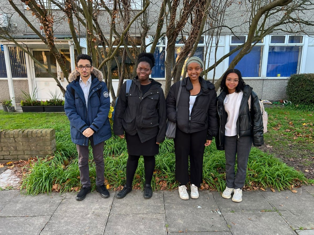 East and North Hertfordshire Teaching NHS Trust (@enherts) on Twitter photo Last month, four students from <a href="/Thomas_Alleynes/">Thomas Alleyne Ac.</a> joined our medical workforce for a week of work experience 👨⚕️👩⚕️
They had the opportunity to shadow consultants in clinics, ward rounds and theatre 🏥
We hope to offer this experience again soon! Last month, four students from <a href="/Thomas_Alleynes/">Thomas Alleyne Ac.</a> joined our medical workforce for a week of work experience 👨⚕️👩⚕️
They had the opportunity to shadow consultants in clinics, ward rounds and theatre 🏥
We hope to offer this experience again soon!