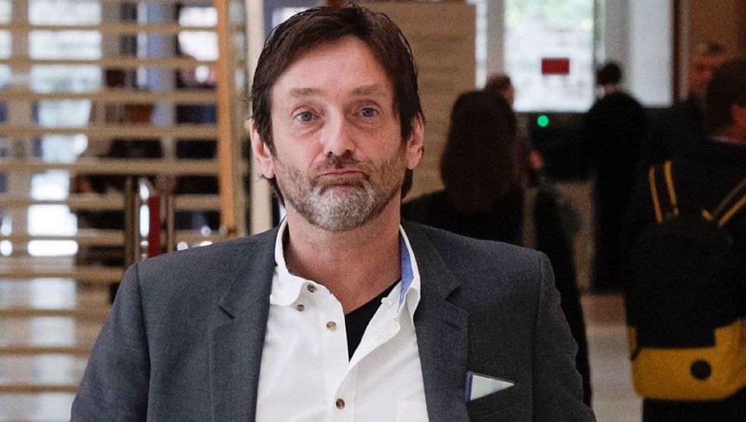 🚨🇫🇷 ALERTE INFO | Pierre Palmade a été INCARCÉRÉ. L’acteur de 56 ans a été condamné à 5 ans de prison, dont 2 fermes, après un accident de la route sous l’emprise de la drogue. Il doit être placé dans un quartier d’isolement.