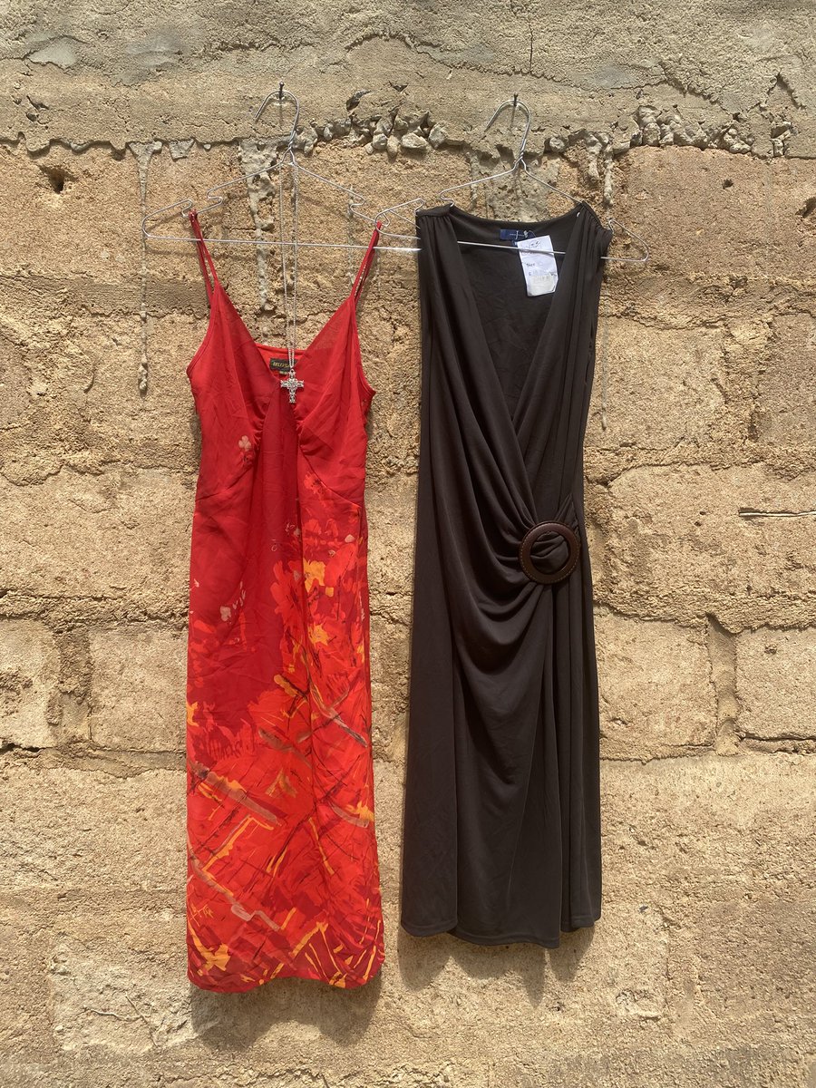 fooseplug's tweet photo. ometimes I like to imagine myself with a small land in aburi, wearing some vintage dress, feeding chickens and biking. Shop some very pretty dresses with us this Saturday (ยข35-60)
#thriftyfinds #thriftygirl #sustainability #savetheplanetearth https://t.co/gYrs4ZnASa
