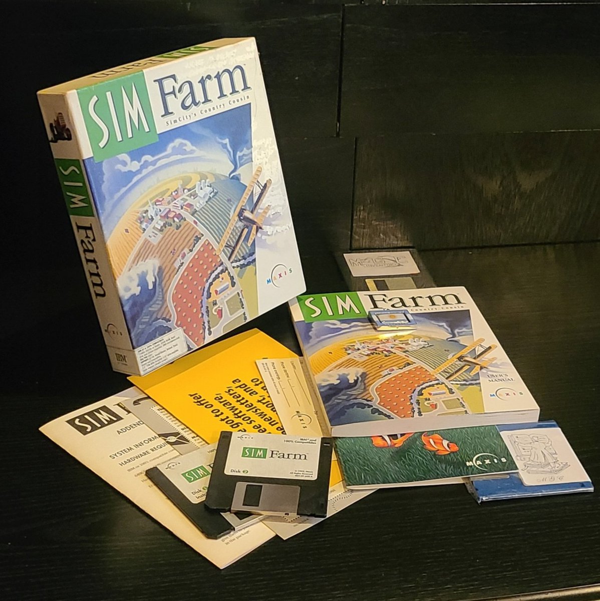 mgc_inventory's tweet image. :videogame: ID_0073
SimFarm (1993)
Developer : Maxis Software Inc.
Ver : US - 3.5" - PC

#maxissoftware #maxis #simfarm #bigbox #retrogames #bigboxgames #bigboxgamecollector #videogames #videogamecollector #videogamecollecting #videogamecollections #classicgames #retro