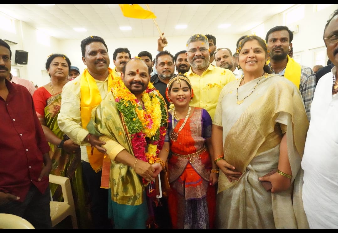 TheNadendla's tweet photo. నన్నూరి నర్సిరెడ్డి అన్న 
-------------------
తెలంగాణా  ఐటీడీపీ ఆధ్వర్యంలో నన్నూరి నర్సిరెడ్డి గారి సన్మాన మహోత్సవ కార్యక్రమం.

#nannurinarsireddy 
#ttdboardmember 
#iTDPTelangana https://t.co/teojGTaJ0G