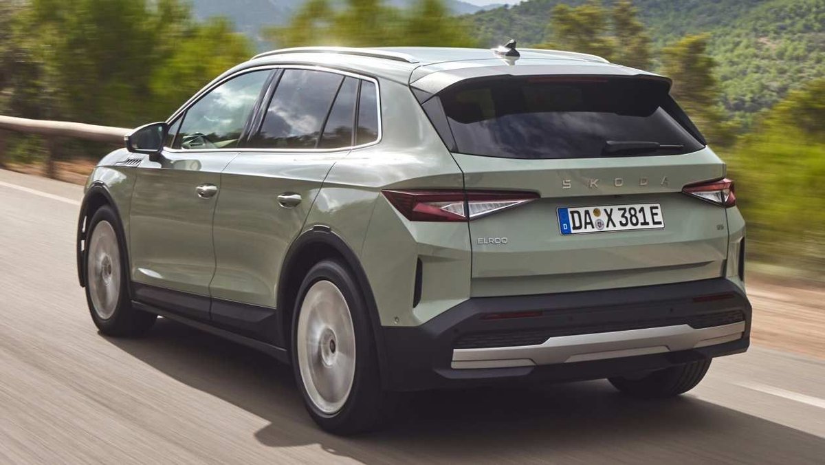 AutoExpress tweet picture