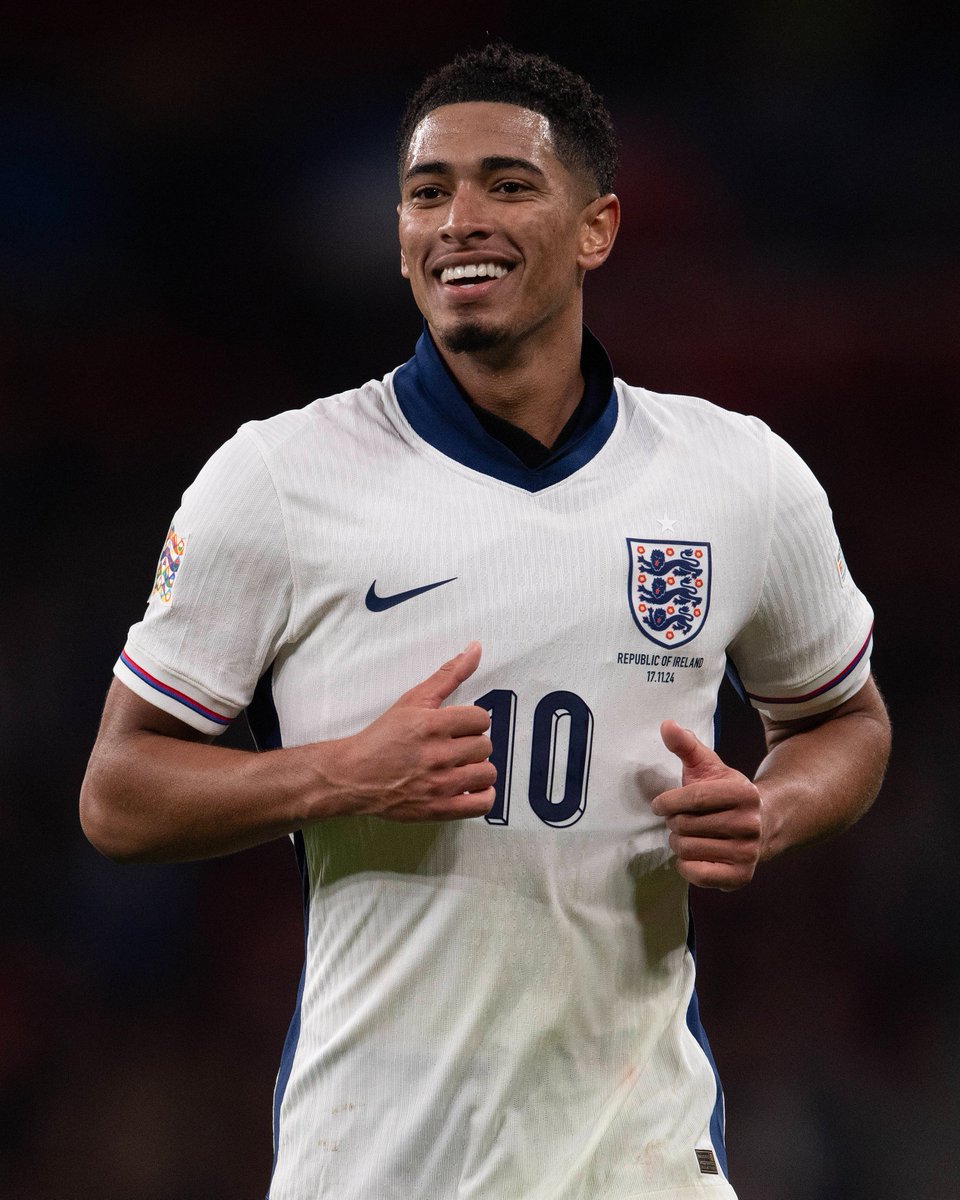 FIFPRO (@fifpro) on Twitter photo ๐ No player received more votes (11,176) from their peers for the 2024 FIFPRO Men's #World11 than <a href="/BellinghamJude/">Jude Bellingham</a>.
๐ณ๏ธ 53% of players voted him in. ๐ No player received more votes (11,176) from their peers for the 2024 FIFPRO Men's #World11 than <a href="/BellinghamJude/">Jude Bellingham</a>.
๐ณ๏ธ 53% of players voted him in.