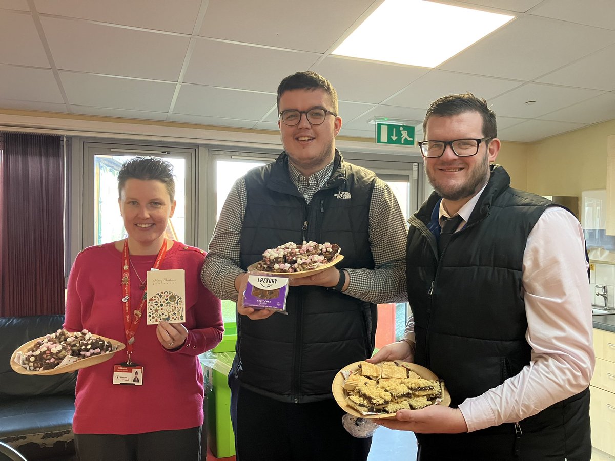 It’s always a good day when a delivery of delicious festive treats arrive from <a href="/VoyageEP/">Voyage Education Partnership</a> Executive Team and Catering Team 🎄

Thank You and Happy Christmas from us all at Wygate ❤️

<a href="/MrHollyoake/">Mr. Hollyoake</a> and <a href="/MrThomp24/">Mr Thompson</a> 

#StaffTreats #OneBigTeam