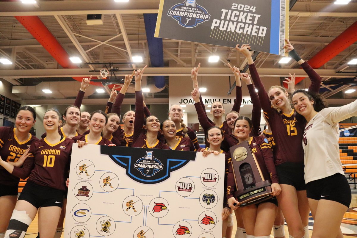 PSACsports's tweet photo. @GUKnights won the @NCAADII Volleyball Atlantic Regional and are heading to the Elite Eight in Sioux Falls, S.D.! This is the fourth time in five years that they are going to the Elite Eight!
๐ธMegan Revell, Gannon Athletics
#PSACProud | #PSACVB https://t.co/lGSedeQ2Np