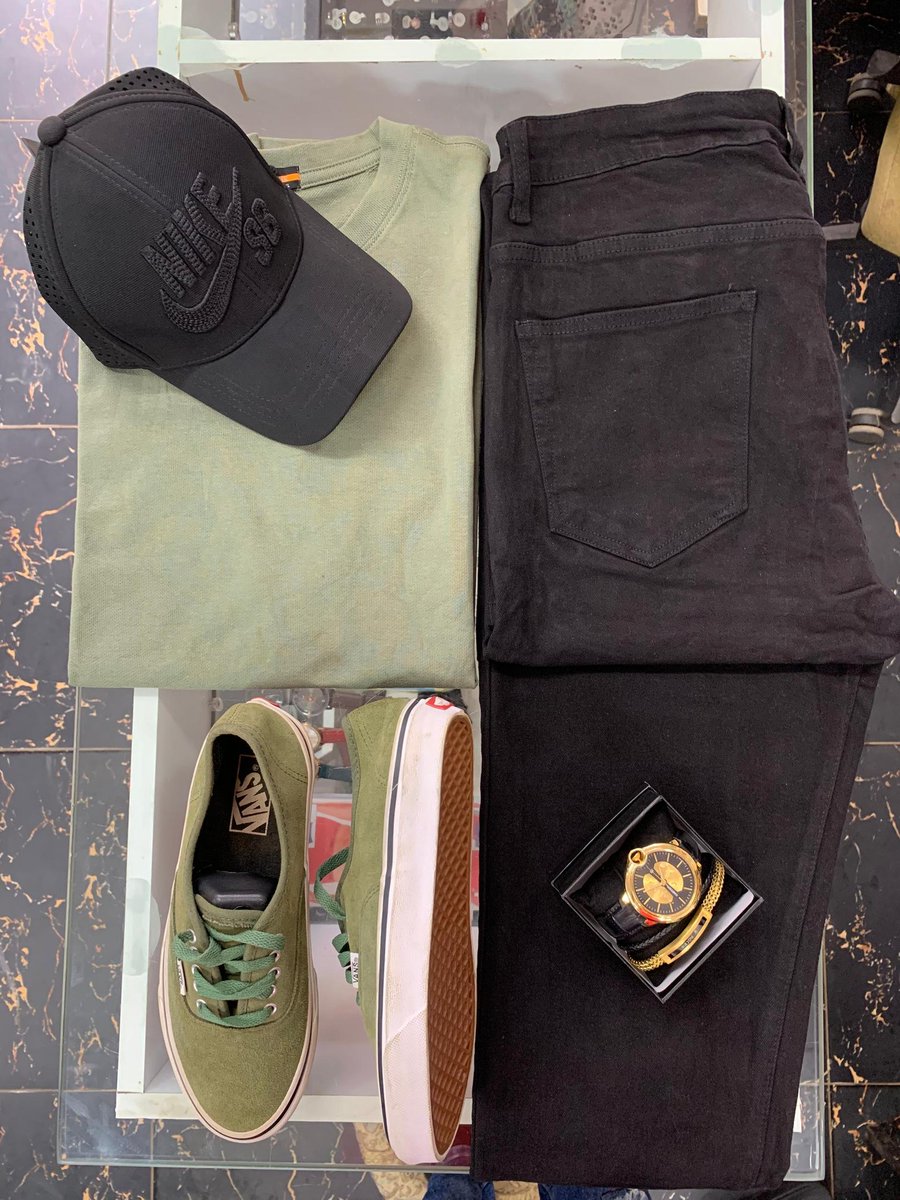 Canalmw98's tweet photo. Let @Chris_I_N_V be your clothing plug. Pa town pano pamafunika kutchena ndithu 🔥🔥🔥

Shirts K35,000 
Trousers K45,000 
Shoes K135,000 
Watches K55,000

📞📱: 0993814081
@Chris_I_N_V https://t.co/GA6i04eDRG