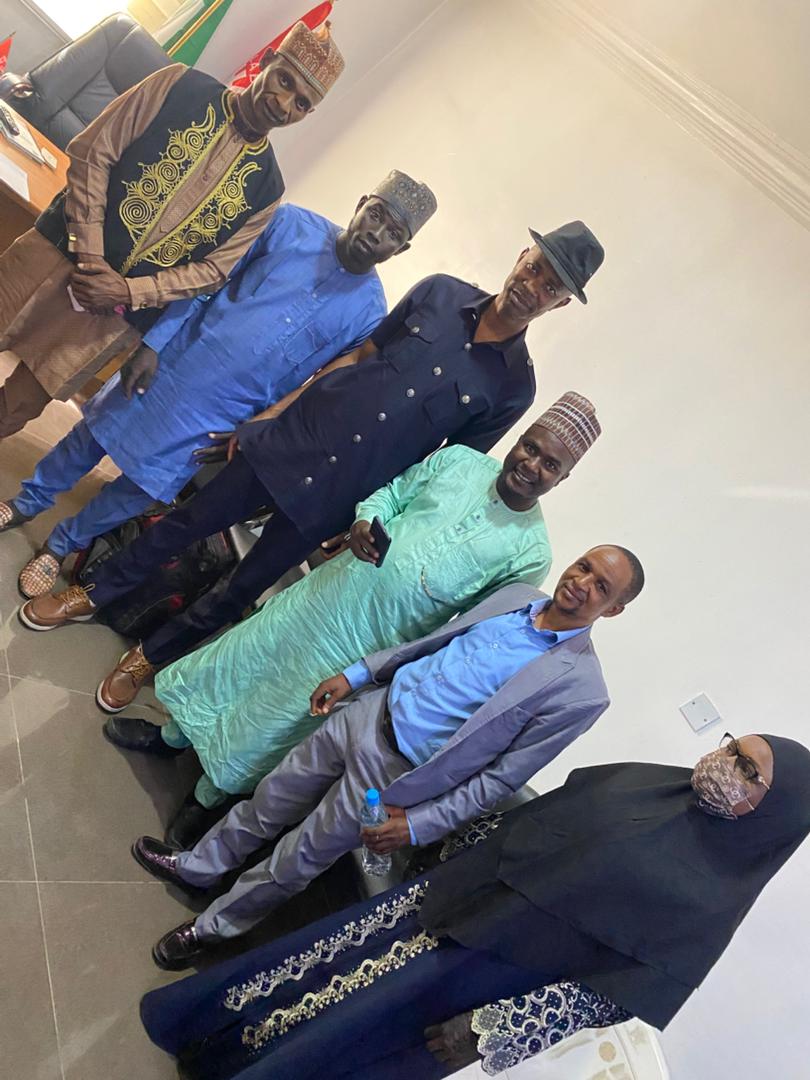 Kennedy4Aha's tweet photo. Today, I received some young forward-thinking youths from Kano State who want to join @NgLabour towards a better Nigeria.
#PoliticsIsLocal
#ForwardEver https://t.co/vnek65o3WT