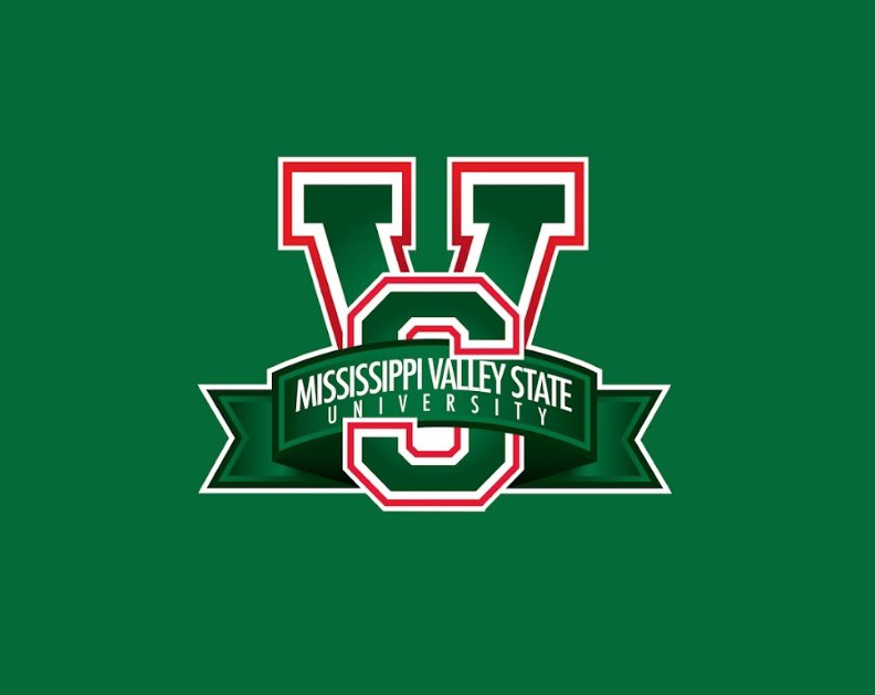 Coach_CBerry1's tweet photo. Extremely blessed to receive a offer from Mississippi Valley State University!! https://t.co/vCmYIPyeTE